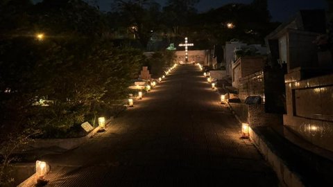 Cerimônia das Velas e Missas de Finados